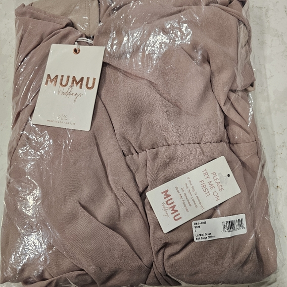 Elegant Beige Maxi Dress - Picture 5 of 6